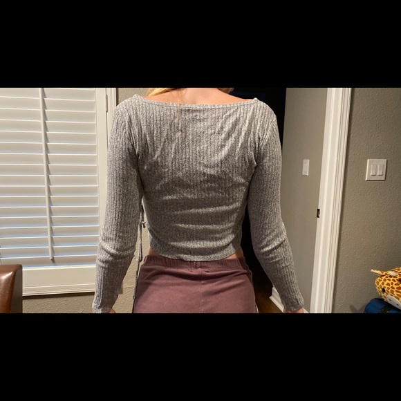 Top - Picture 2 of 2